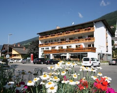 Khách sạn Bergland (Sillian, Áo)