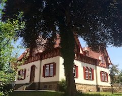 Khách sạn Gastehaus Unsere Stadtvilla (Hechingen, Đức)