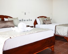 Khách sạn Arenal Hostel Resort (La Fortuna, Costa Rica)