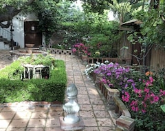 Khách sạn Beautiful Beverly Canyon1 Bedroom Retreat With Private Garden &Spacious Patio. (Beverly Hills, Hoa Kỳ)