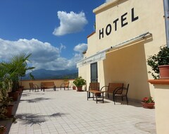 Hotel Vittoria (Torrecuso, Italy)