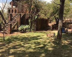 Koko talo/asunto Deans Hillview Backpackers,campsite,bar & Restaurant (Chipata, Zambia)