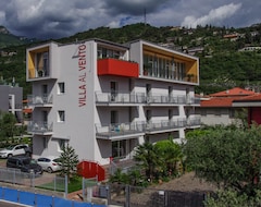 Hotelli Villa Al Vento (Nago Torbole, Italia)