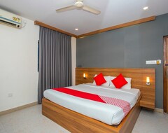 Khách sạn OYO 14799 Canvas Suites (Bengaluru, Ấn Độ)
