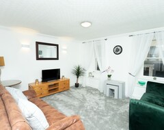 Casa/apartamento entero 1 Bedroom Deluxe Ensuite With Shower-city View (Perth, Reino Unido)