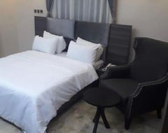 Khách sạn 38 Hotels & Suites (Lagos, Nigeria)