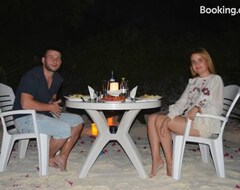 Hotel Relax Lodge (Atolón de Rasdu, Islas Maldivas)