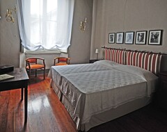 Khách sạn Villa Cavadini Relais (Appiano Gentile, Ý)