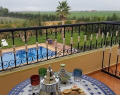 Koko talo/asunto Riad Tanjil (Settat, Marokko)