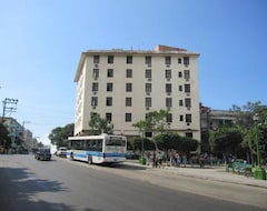 Hotel Islazul Colina (La Habana, Cuba)