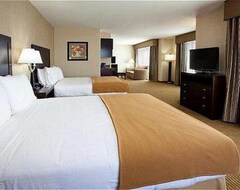 Hotel Holiday Inn Express & Suites Fresno South (Fresno, USA)