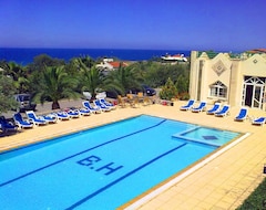 Hotel Bare Hill Holiday Village (Girne, Cyprus)