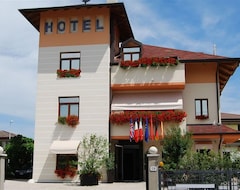 Khách sạn Hotel Small Royal (Padua, Ý)