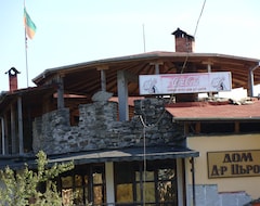 Hotelli Dom Doktor Tsуrov (Apriltsi, Bulgaria)