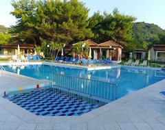 فندق ميموزا بيتش هوتل (أرغاسي, اليونان)