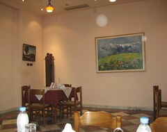 Khách sạn Tomori (Berat, Albania)