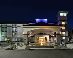 Holiday Inn Express & Suites Tacoma South - Lakewood, An Ihg Hotel (Lakewood, Sjedinjene Američke Države)
