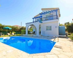 Hotel Sun Beach Villa Tria (Polis, Cypern)