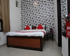 OYO 15481 Hotel Star (Karnal, India)