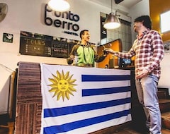 Khách sạn Punto Berro Hostel (Montevideo, Uruguay)