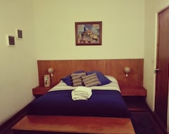 Hotel Hostel Adlafken (Valparaiso, Čile)
