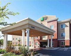 Holiday Inn Express Hotel & Suites Roseville - Galleria Area, An Ihg Hotel (Roseville, USA)