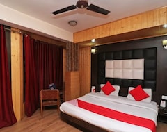 OYO Hotel Azad (Jammu, India)