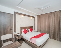 Hotel SilverStar (Bengaluru, India)