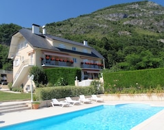 Toàn bộ căn nhà/căn hộ Superb Villa With Pool, Panoramic View Of The Valley (Ayzac-Ost, Pháp)