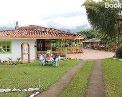 Toàn bộ căn nhà/căn hộ Room In Lodge - Finca Hotel La Floresta Verde (Colombia, Colombia)