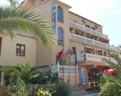 Hotel Martini (Vlorë, Albania)