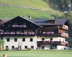 Hotel Arnika (St. Jakob im Defereggental, Austria)
