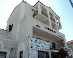 Apart Otel Samaina Maisonettes (Karlovassi, Yunanistan)