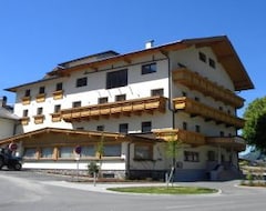 Khách sạn Gasthof zum Lowen (Aschau, Áo)