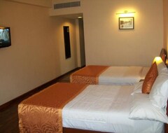 OYO 15925 Tommaso Hotels And Resorts (Kanchipuram, India)