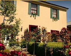 Bed & Breakfast Blakes Manor Self Contained Heritage Accommodation (Deloraine, Australia)