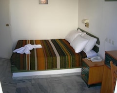Hotelli Aegeon Pension (Parikia, Kreikka)