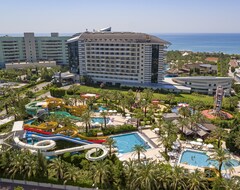 Hotel Royal Wings (Antalya, Turkey)