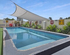 Hotelli Coral Villa Motor Inn (Bundaberg, Australia)