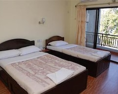 Khách sạn Hotel Peace Plaza (Pokhara, Nepal)