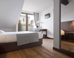Hotel My Bed (Milan, Italy)