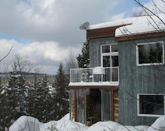Entire House / Apartment Chalet Du Ruisseau (Lac-Etchemin, Canada)