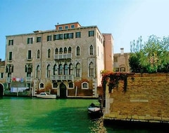 Hotel At Home A Palazzo (Venice, Italy)