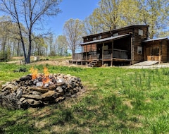 Entire House / Apartment Private Cabin On 85 Acres Near Spring River, Ark (Mammoth Spring, USA)