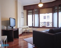 Koko talo/asunto Nana In Bilbao. New Apartment Near Alhondiga. (Bilbao, Espanja)
