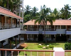 Hotel Nalla Eco Beach Resort (Puducherry, India)