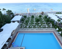Iliada Beach Hotel (Protaras, Kıbrıs)