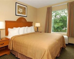 Hotel Quality Inn & Suites Fishkill (Fishkill, USA)