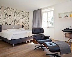 Khách sạn Hotel Krone Design B&B (Weil am Rhein, Đức)