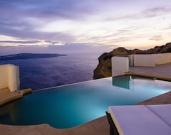 Hotel Apeiron Blue Santorini (Fira, Grecia)